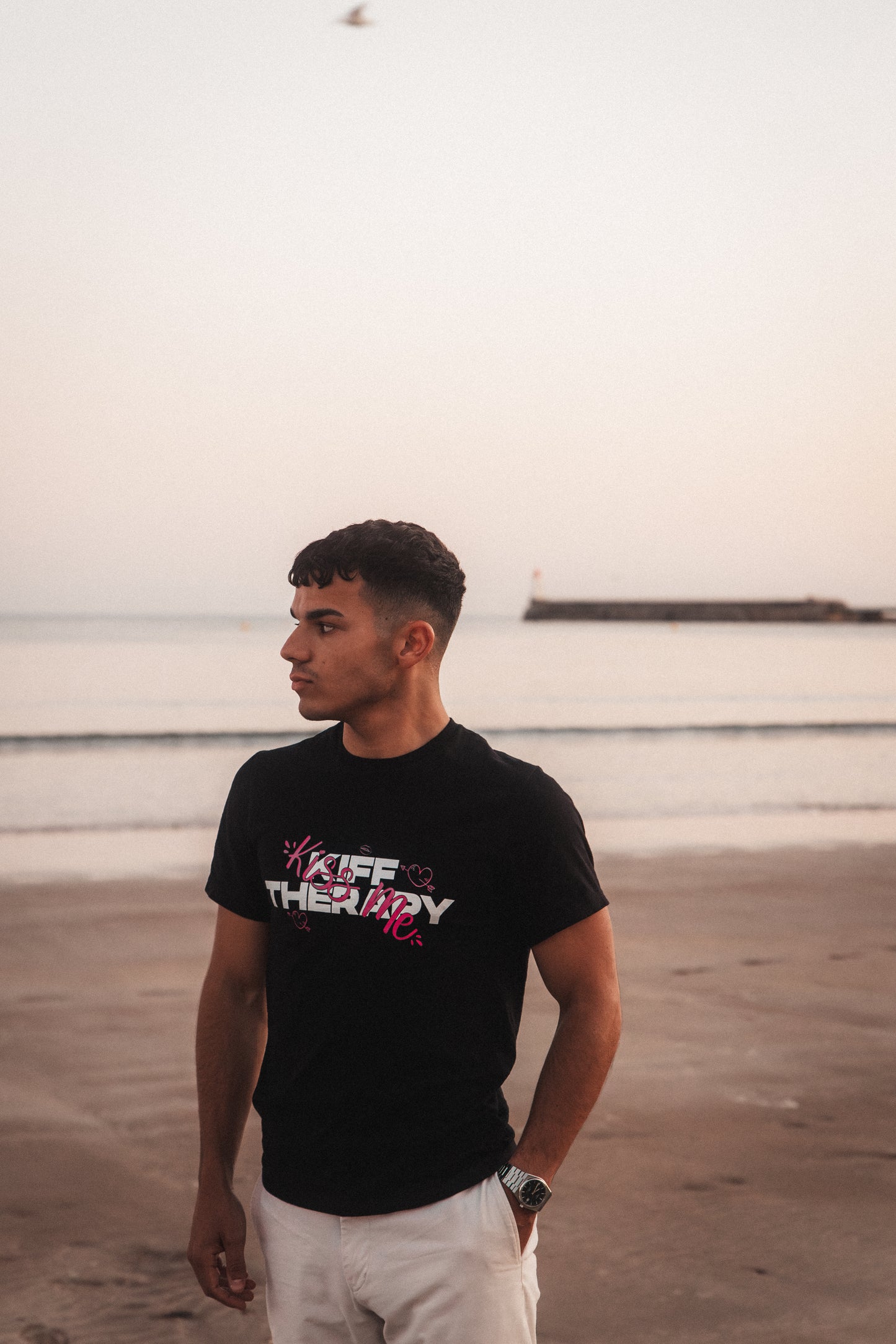 T-shirt à manches courtes tendance Noir & Rose